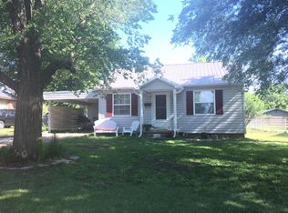 1220 E 6th St, Cushing, OK 74023