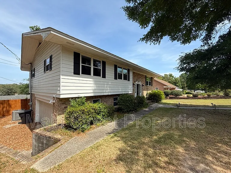 3660 Molaree Dr — Photo 5