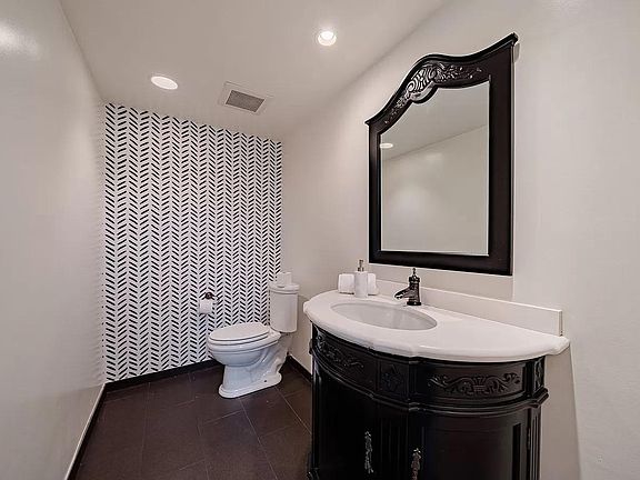5th image of 3200 Dona Emilia Dr