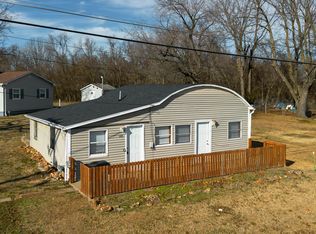 221 Highway J, Stockton, MO 65785