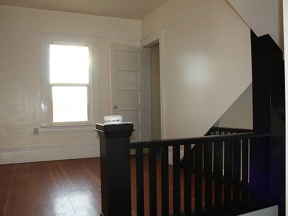 4th image of 631 N Trafton St