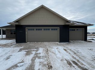 1243 Putnam Dr, Pulaski, WI 54162