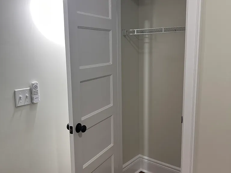 54 Whitney Pl #6 — Photo 5
