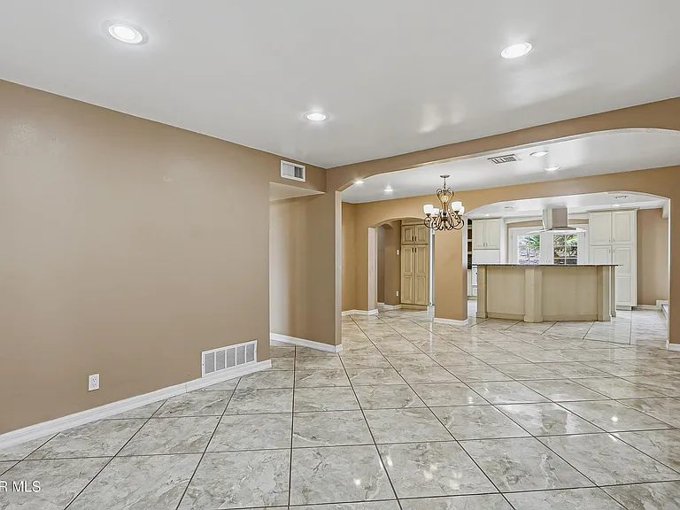 6115 Tesuque Dr — Photo 6