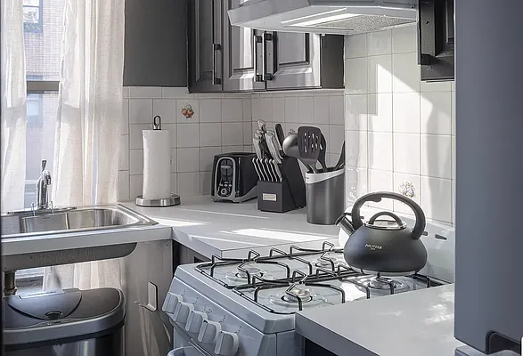 Rented by Charles Coutinho LLC | media 6