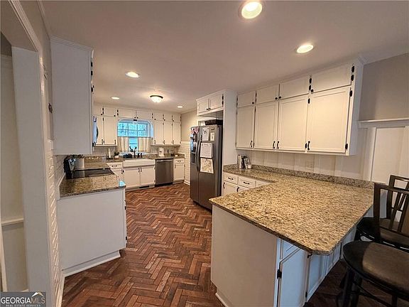 5th image of 159 River North Blvd