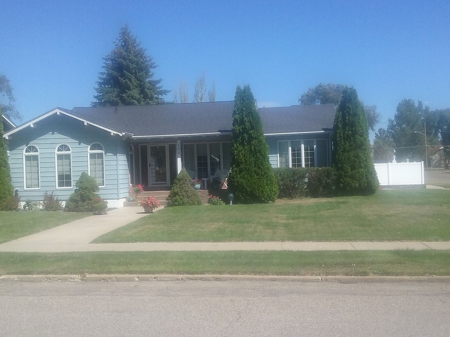 104 7th St W, Mobridge, SD 57601 Zillow