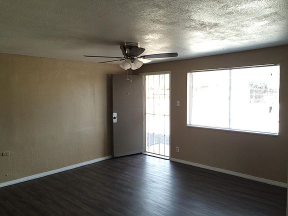 4th image of 2943 N Los Altos Ave