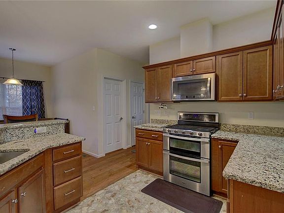 5th image of 8581 Thomas Jefferson Way