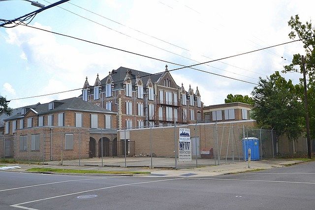 2nd image of 2200 Saint Philip St