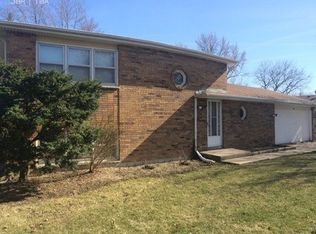 1181 Braeburn Dr APT 2, Elgin, IL 60123
