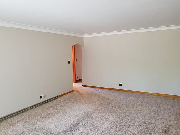 5th image of 7919 McVicker Ave