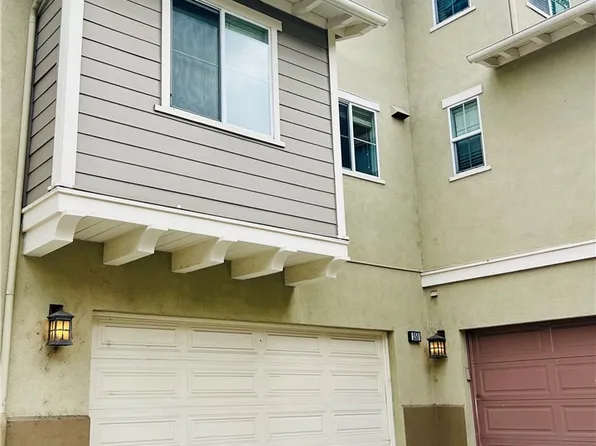 350 Flyers Ln, Tustin, CA 92782