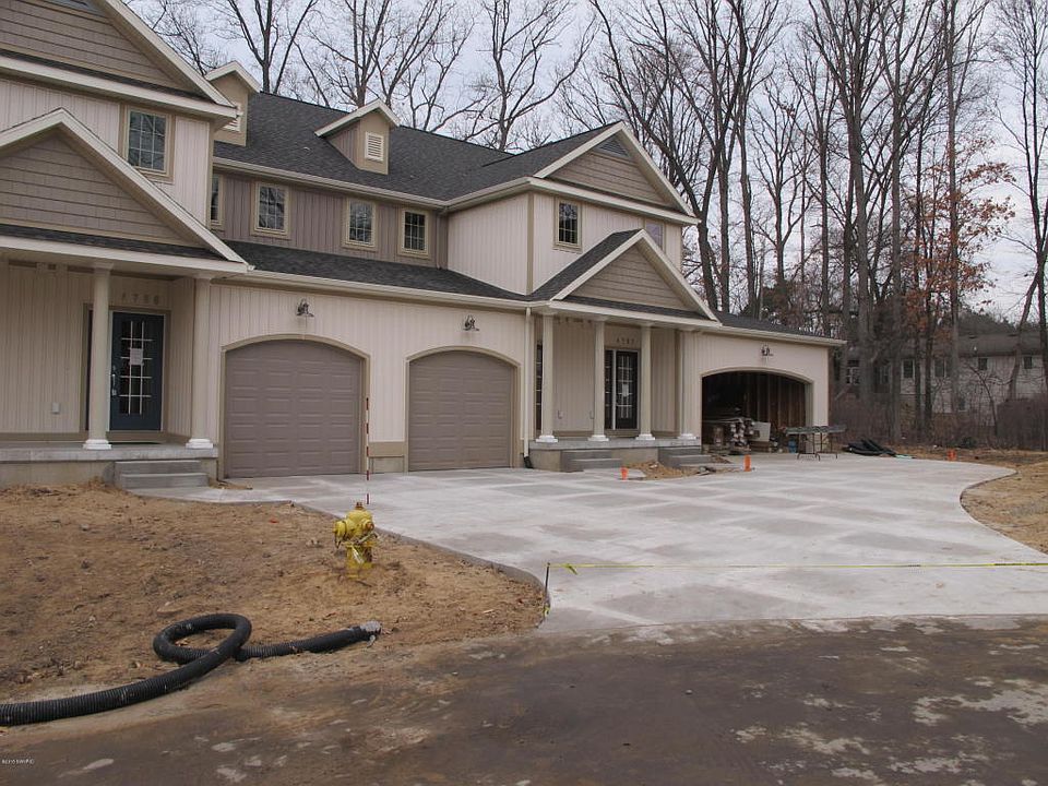 1st image of 4762 Shade Leaf Ln SE