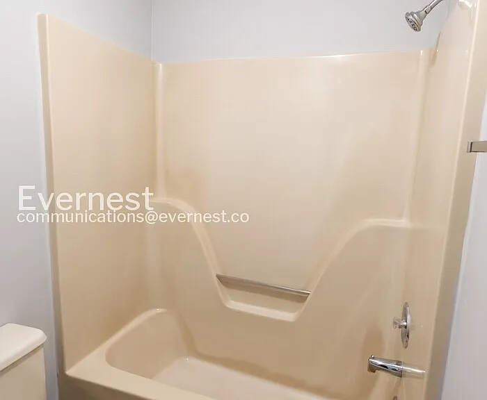 3380 Shadowlawn Dr #2 — Photo 12