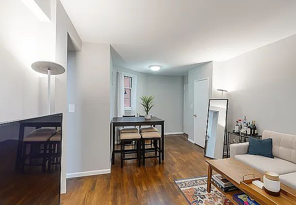 2nd image of 340 E 58th St APT 2A