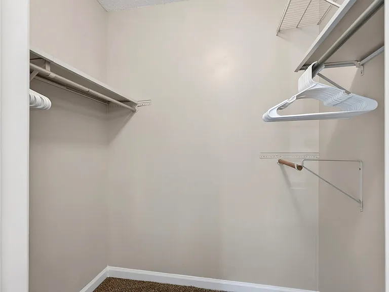 2335 Hempline Ct — Photo 24