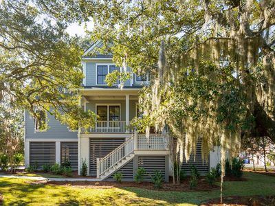 1574 Headquarters Plantation Dr, Johns Island, SC 29455