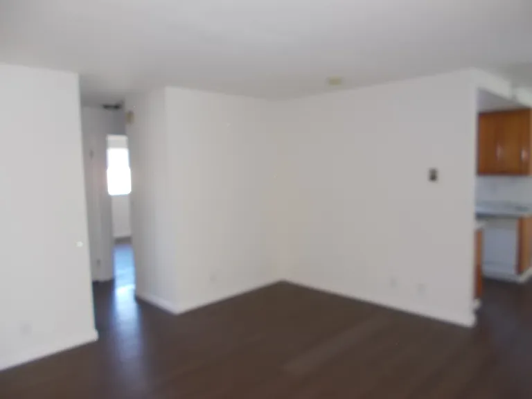 683 Shepherd Ave #D — Photo 6