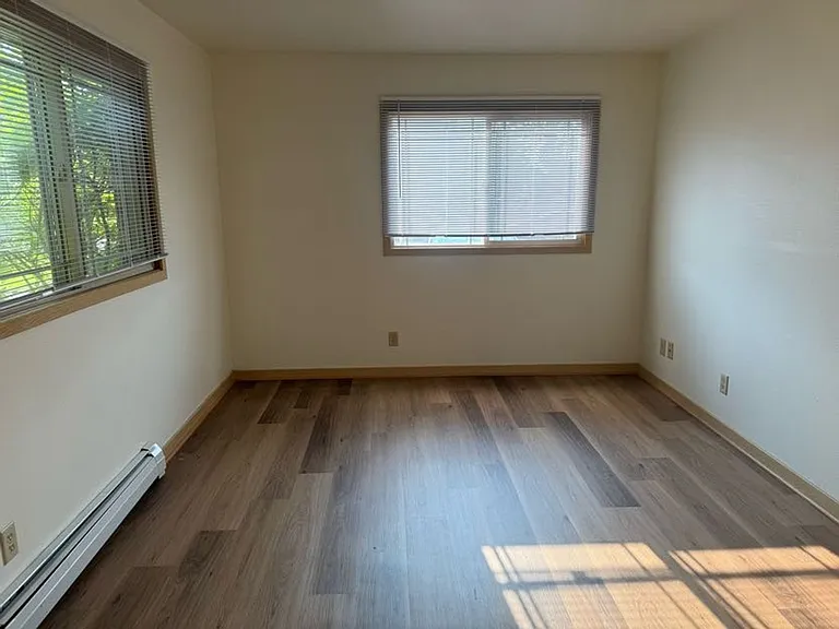 1718 Onsgard Rd — Photo 11