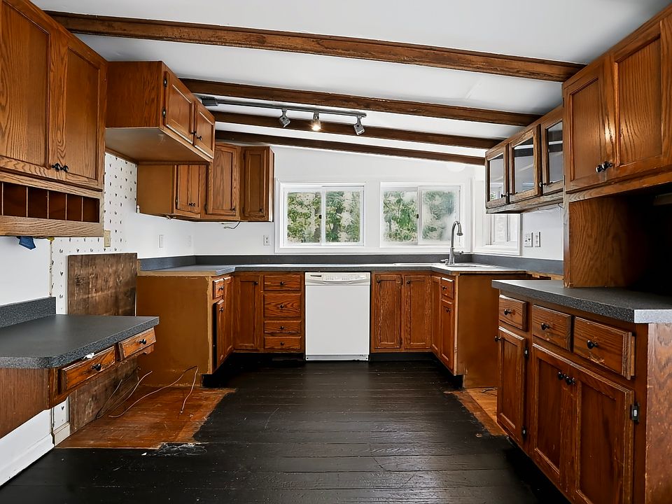 22nd image of 514 Whippoorwill Ln