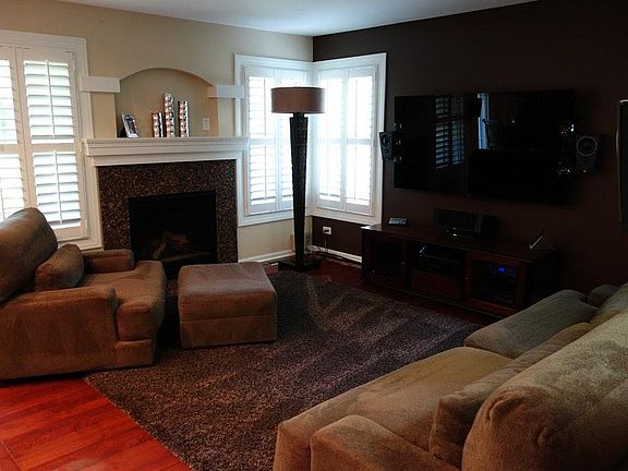 3rd image of 38 Egg Harbour Ct