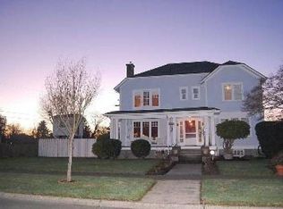 24520 214th Ave SE, Maple Valley, WA 98038