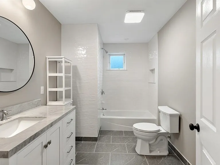26 Lyndale Ave #2 — Photo 14