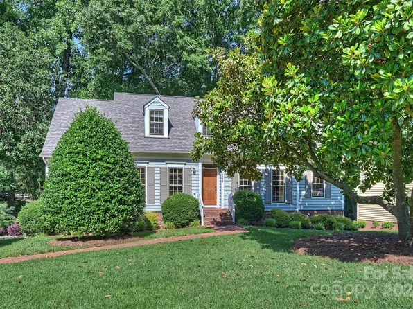 6632 Summer Darby Ln, Charlotte, NC 28270