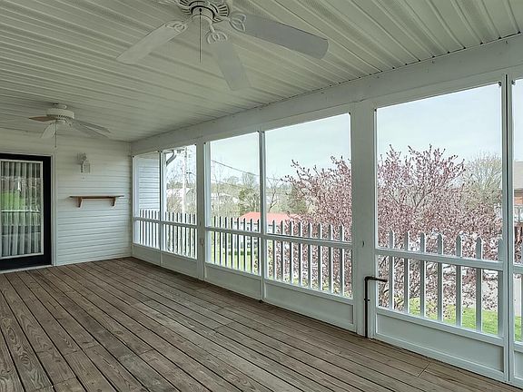 5th image of 1108 Tamworth Ln