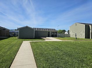 Park Manor, Lebanon, OR 97355