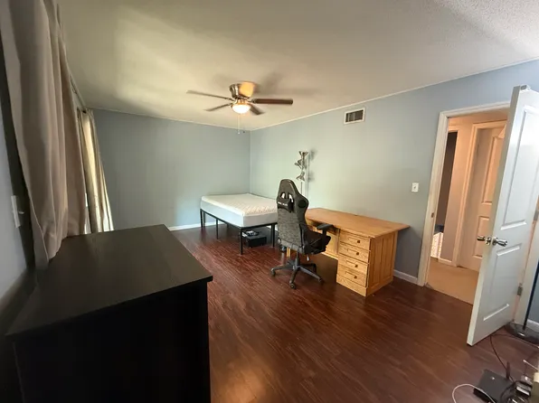 507 NW 39th Rd APT 151, Gainesville, FL 32607