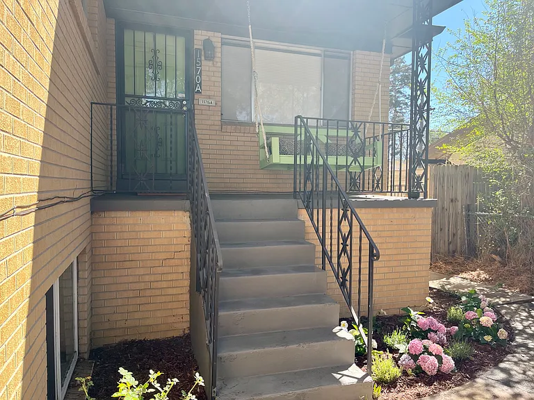 Porch and swing, gardening space