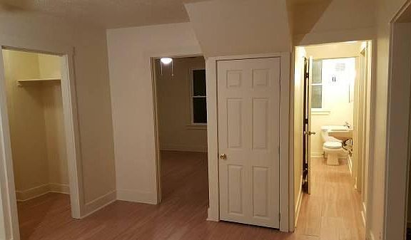 Kitchen towards bath