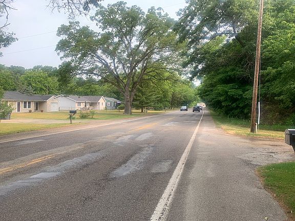 4th image of 9106 Oakland Dr