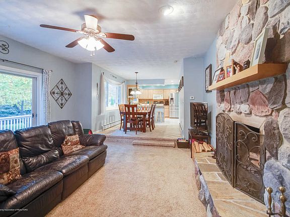 2nd image of 7345 Pine Manor Dr