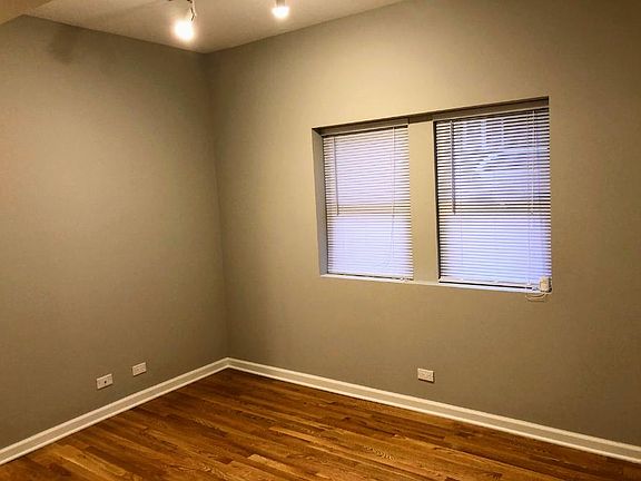 3rd image of 3217 W Cullom Ave #Gdn