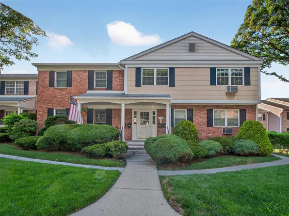 252 Parkside Drive, Suffern, NY 10901