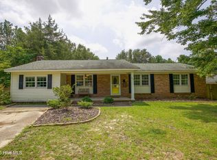 215 S Pinehurst St, Aberdeen, NC 28315
