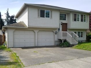 7916 262nd St NW, Stanwood, WA 98292
