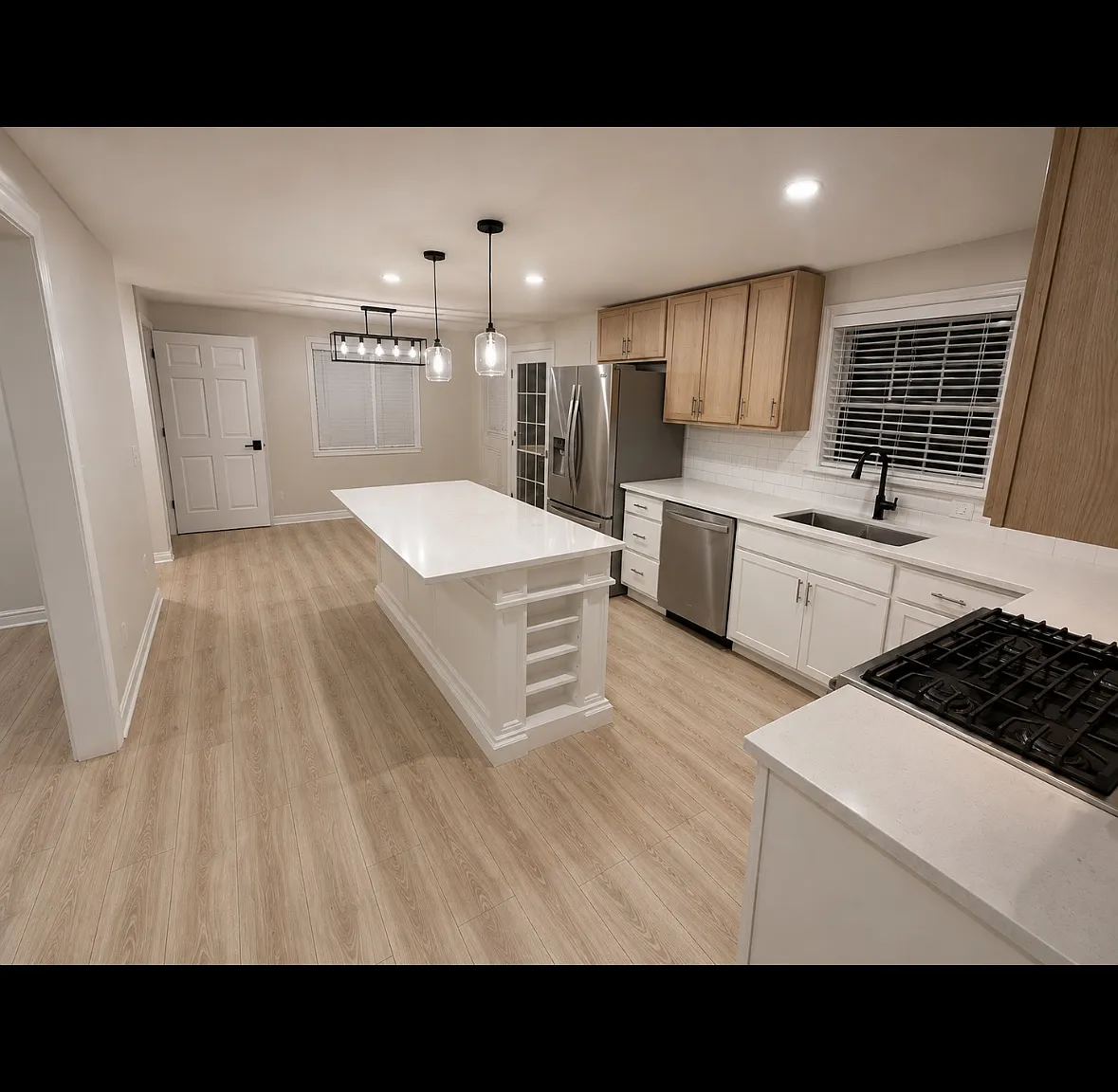 3 bed, 2.5 bath, 2100 sqft, $3,850 — Photo 1