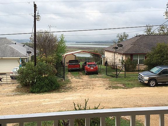3rd image of 430 Park Dr
