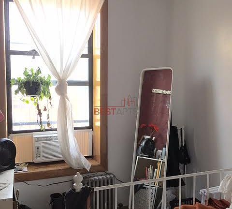 3rd image of 530 E 13th St APT 13