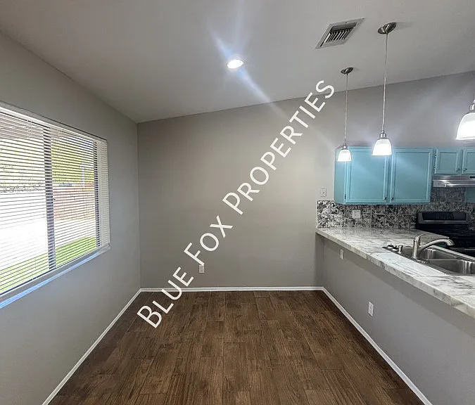 9825 N Camino Vado — Photo 8
