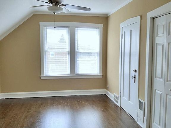 4th image of 2839 N Newland Ave #2