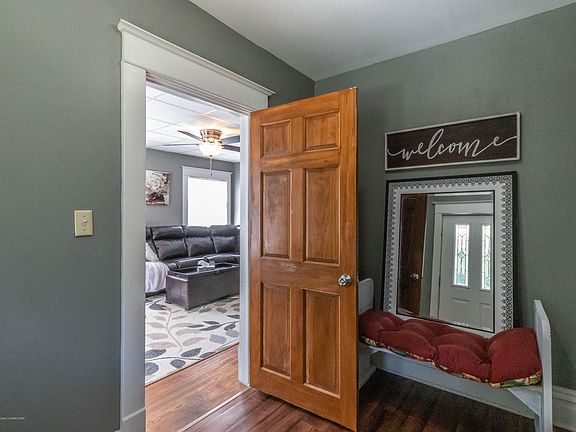 4th image of 513 N Magnolia Ave