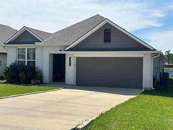 2nd image of 311 Shoreview Dr
