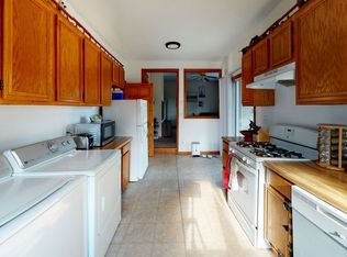 395 Lexington St #2F, Auburndale, MA 02466