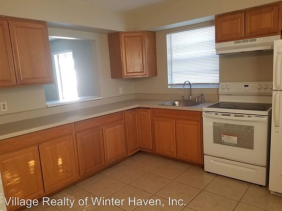 4th image of 660 SW Avenue A