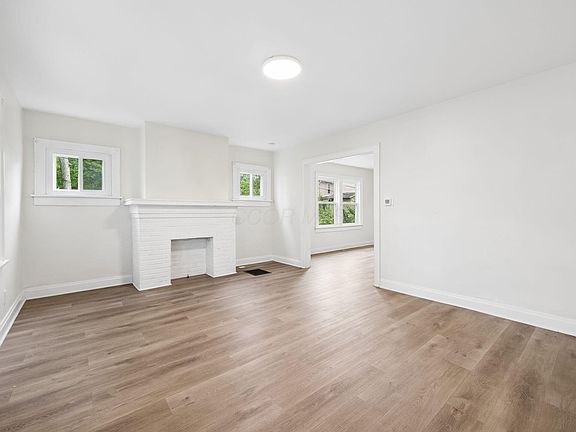 5th image of 1272 Kent St